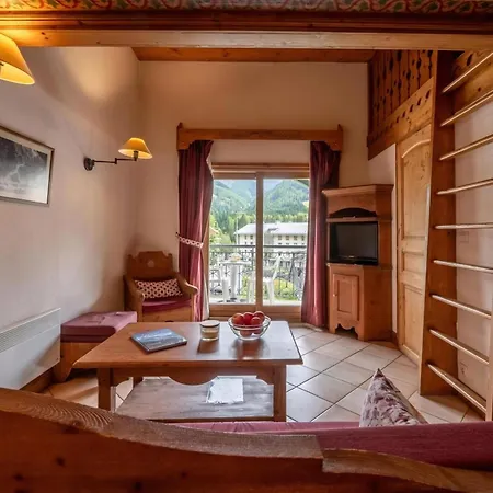 Le Cristal Gm20 Mountain View, Pool, Private Sauna & Parking - Happy